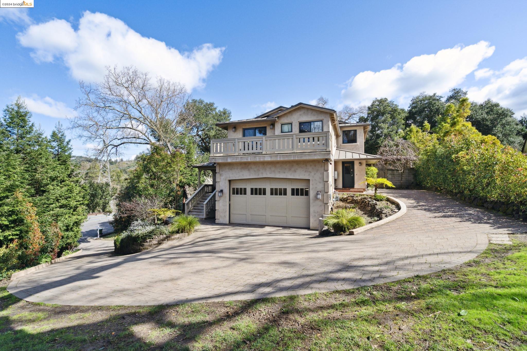 1 Ardilla Road, Orinda, CA 94563 Compass