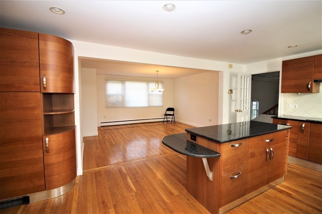 18 Bosworth Road Framingham, MA 01701 - Photo 4 of 40 Gallery Image 4