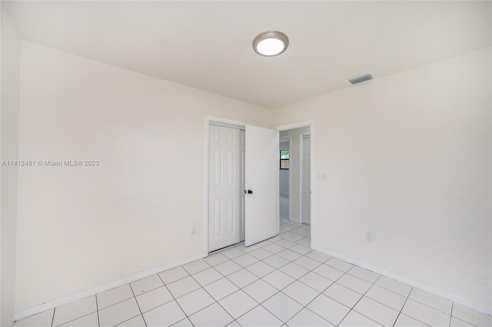 532 Northwest 15th Street Homestead, FL 33030 - Photo 24 of 32 a view of an empty room