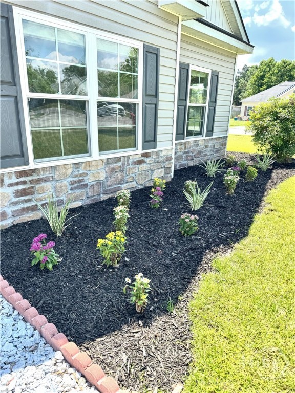 1 Shelby Road Savannah, GA 31405 - Photo 38 of 42 Landscaping