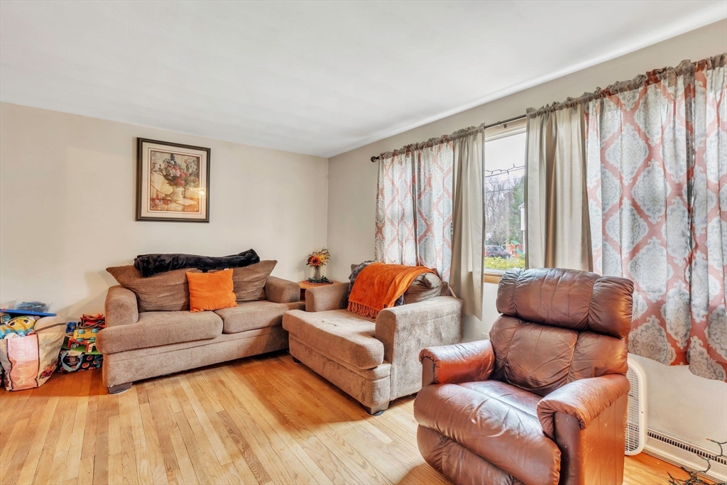 89 Silver Street West Springfield, MA 01089 - Photo 8 of 39 Gallery Image 8