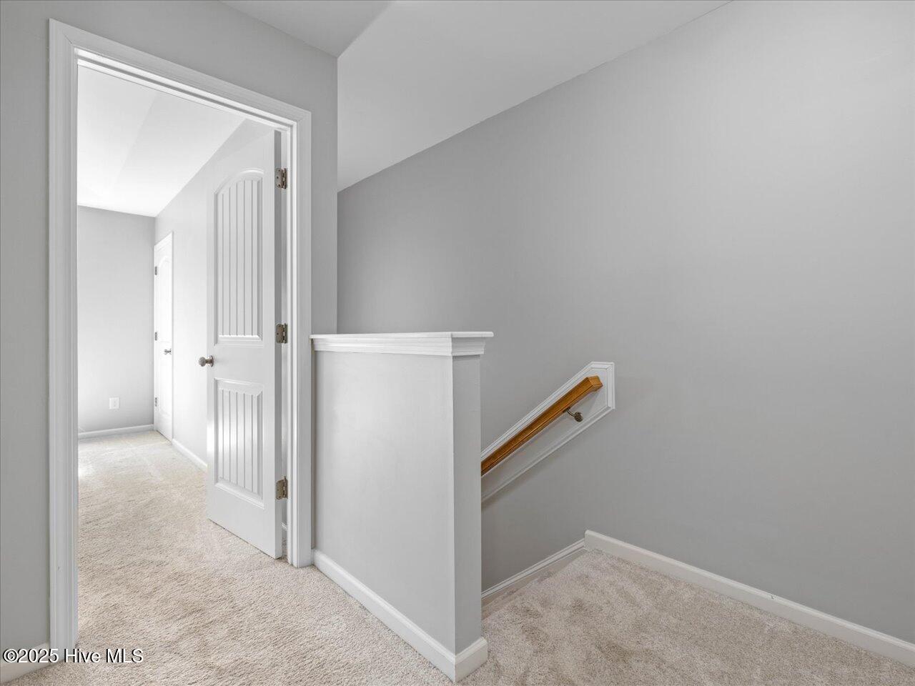 2459 Memory Ridge Drive Raleigh, NC 27606 - Photo 17 of 38 28-Landing