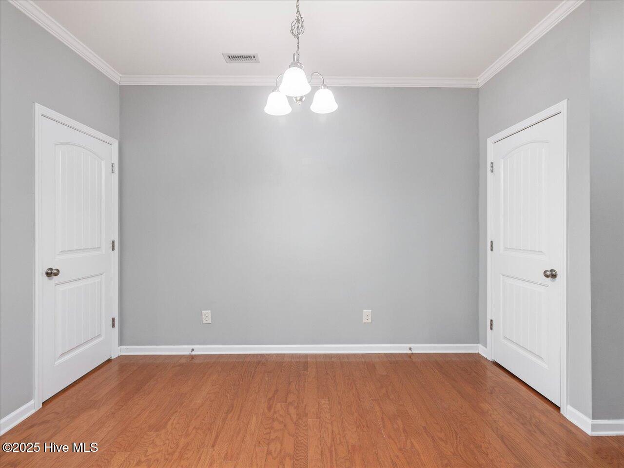 2459 Memory Ridge Drive Raleigh, NC 27606 - Photo 7 of 38 17-Dining