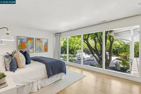 $1,995,000 | 4 Crest Road, Lafayette, CA 94549