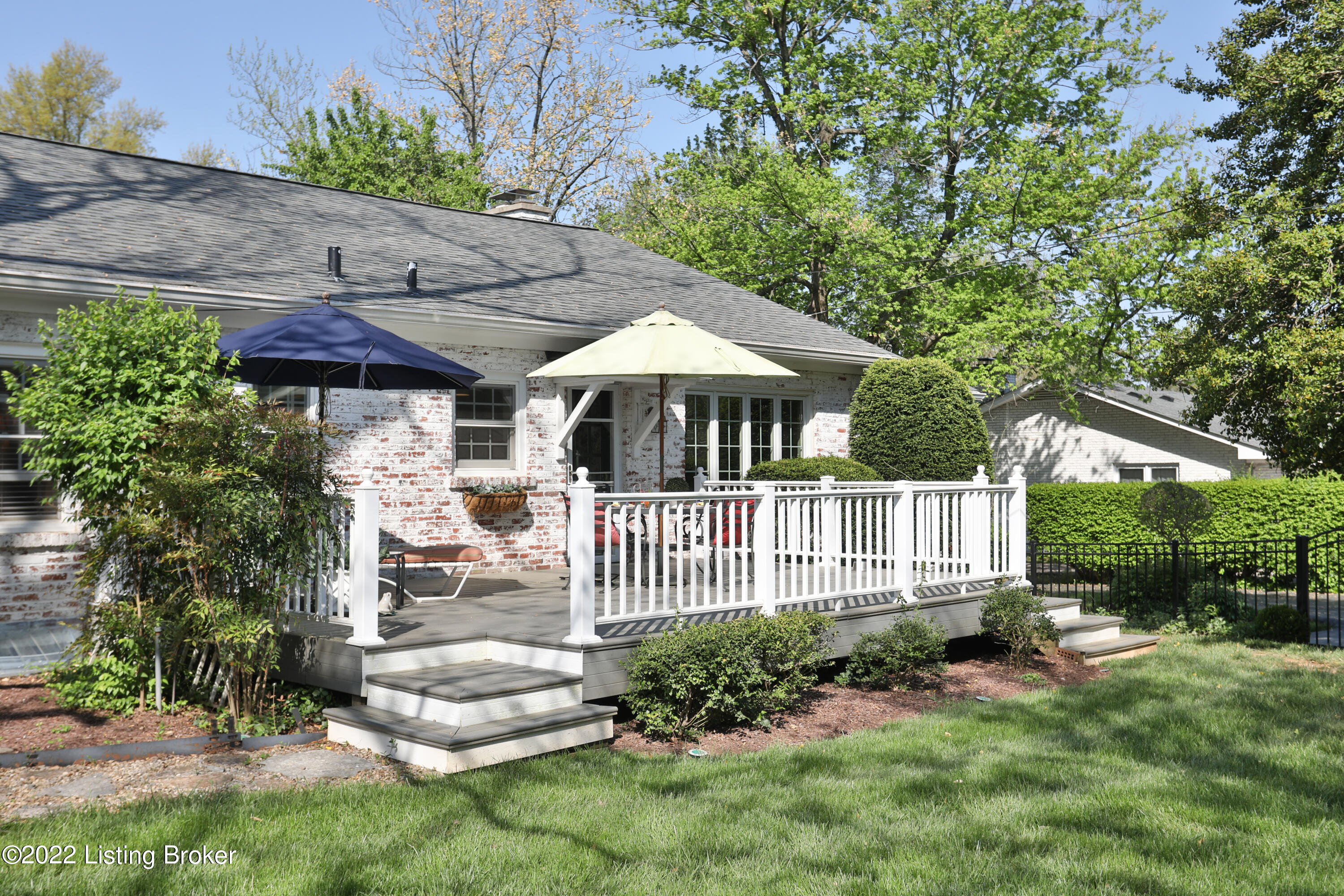 705 Antrim Road Louisville, KY 40207 - Photo 34 of 38 705 Antrim-47