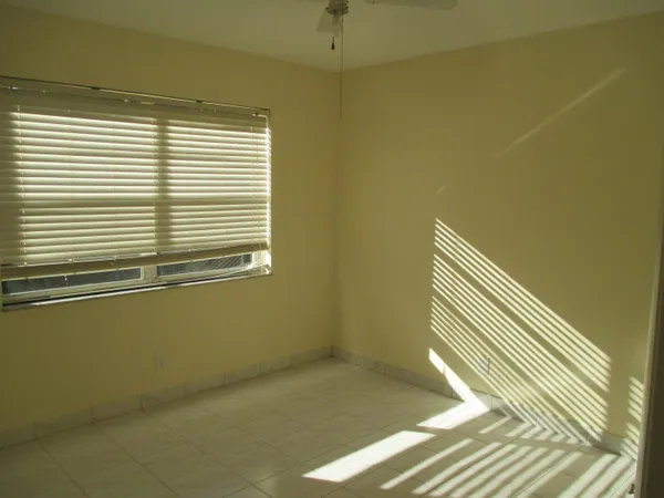 $1,800 | 200 Lake Carol Drive, West Palm Beach, FL 33411