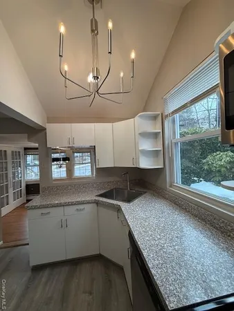 $2,650 | 35 Youngs Hill Road, Huntington, NY 11743