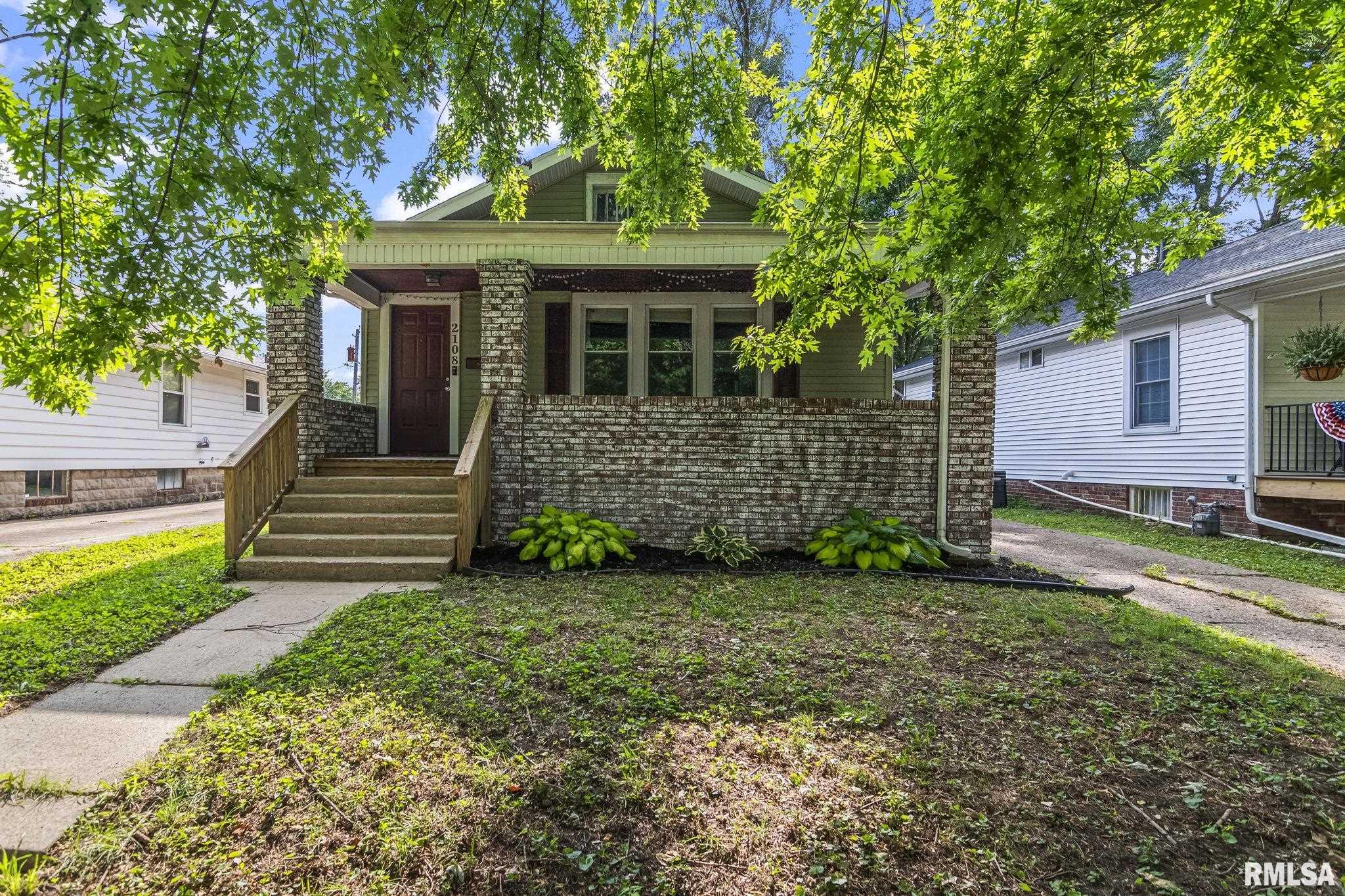 2108 South College Street Springfield, IL 62704 - Photo 1 of 37