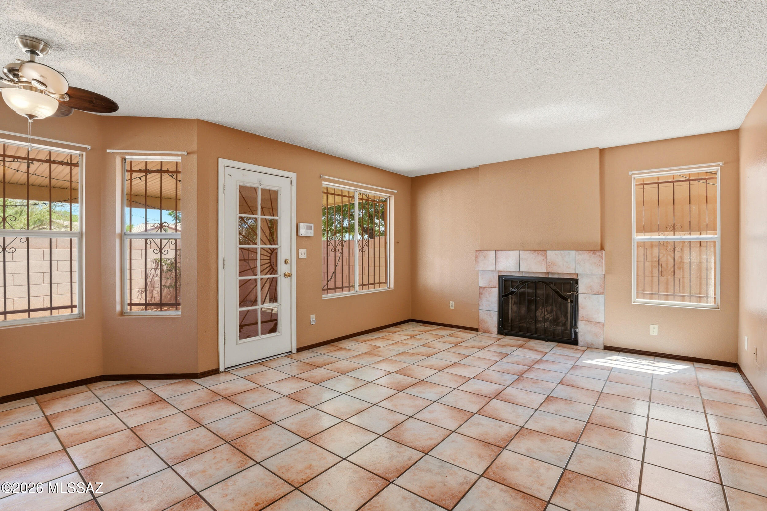 3480 West Sky Ridge Loop Tucson, AZ 85742 - Photo 8 of 33