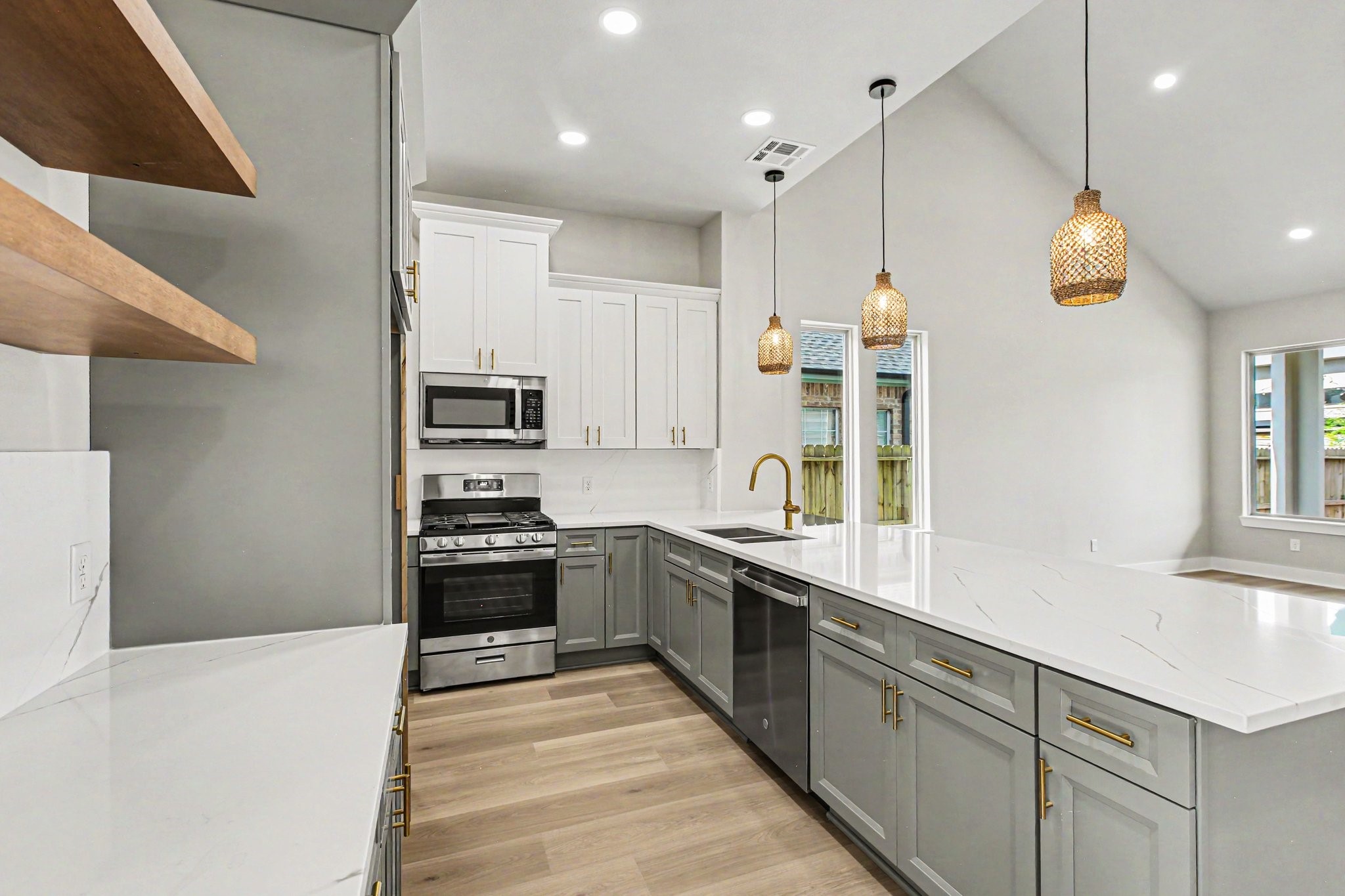 10899 Redbird Conroe, TX 77385 - Photo 15 of 35 Stainless Steel Appliances