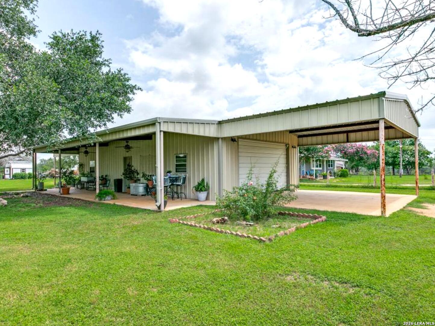14944 Stuart Road San Antonio, TX 78223 - Photo 16 of 20