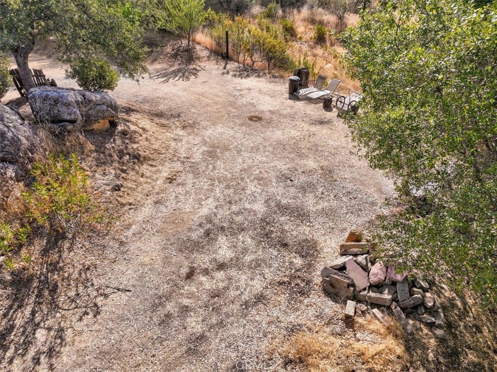 3279 Quail Run Road Mariposa, CA 95338 - Photo 33 of 41 a view of a yard with trees