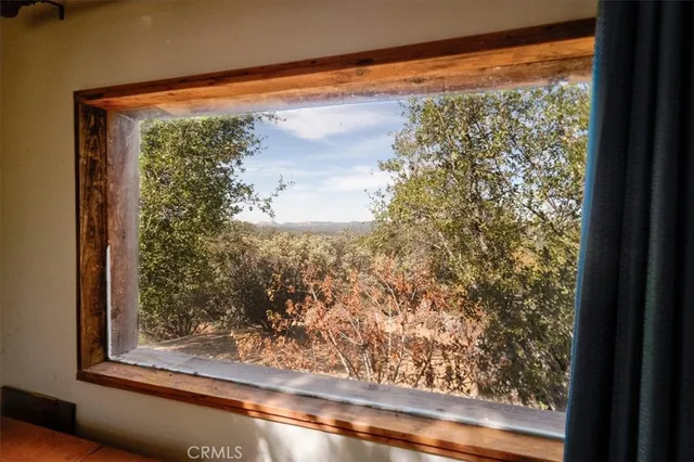 a view of a window with outside view