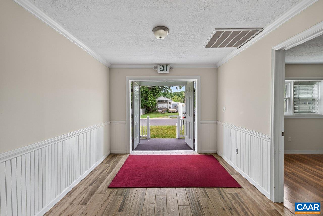 1532 2nd Street Waynesboro, VA 22980 - Photo 6 of 43 Gallery Image 6