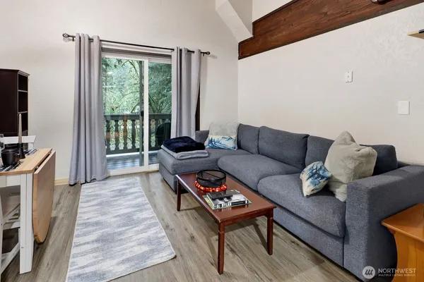 $220,000 | 10433 Mt Baker Highway, Unit 2010A, Deming, WA 98244