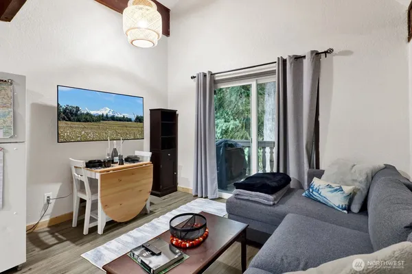 $220,000 | 10433 Mt Baker Highway, Unit 2010A, Deming, WA 98244