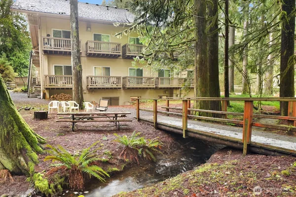 $220,000 | 10433 Mt Baker Highway, Unit 2010A, Deming, WA 98244