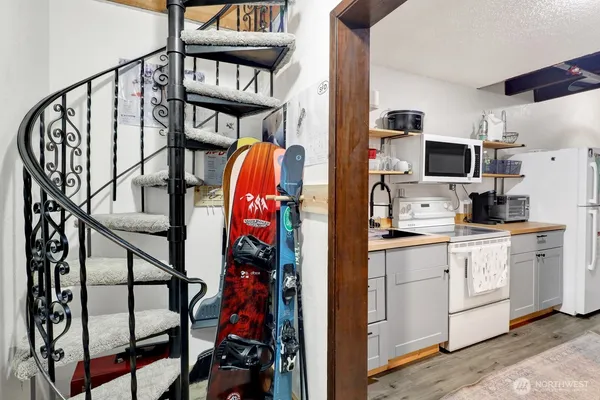 $220,000 | 10433 Mt Baker Highway, Unit 2010A, Deming, WA 98244