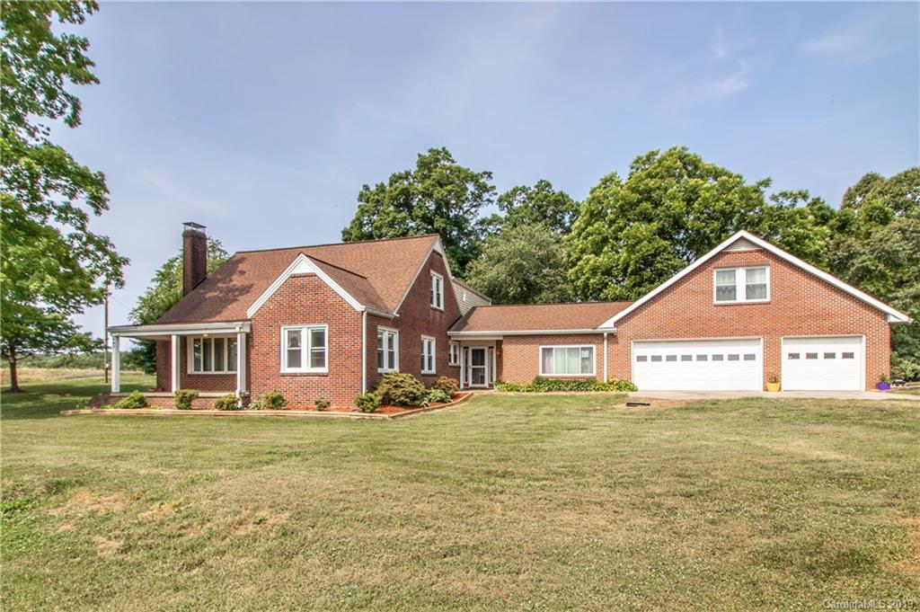 407 Mullis Road Harmony, NC 28634 - Photo 1 of 24 Gallery Image 1