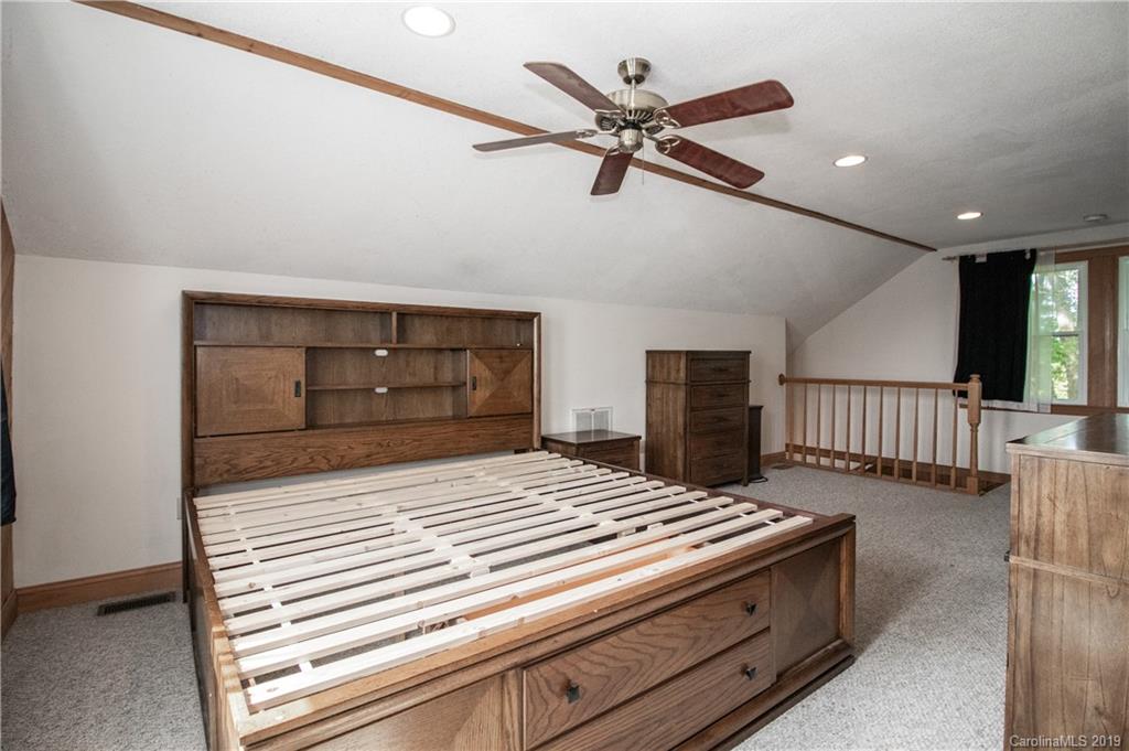 407 Mullis Road Harmony, NC 28634 - Photo 18 of 24 Gallery Image 18