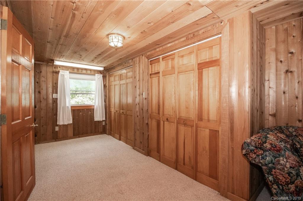 407 Mullis Road Harmony, NC 28634 - Photo 8 of 24 Gallery Image 8