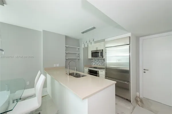 $3,900 | 55 Southeast 6th Street, Unit 1207, Miami, FL 33131