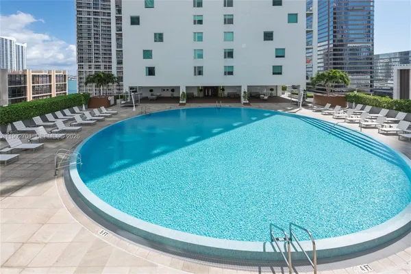 $3,900 | 55 Southeast 6th Street, Unit 1207, Miami, FL 33131