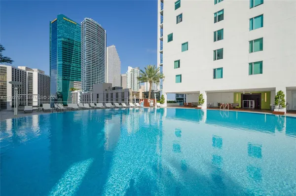 $3,900 | 55 Southeast 6th Street, Unit 1207, Miami, FL 33131