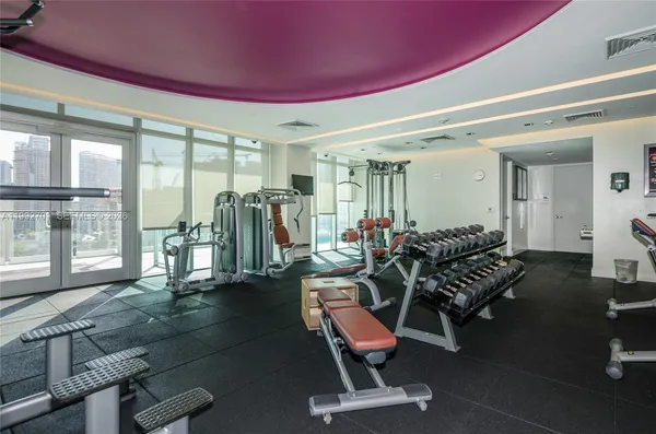 $3,900 | 55 Southeast 6th Street, Unit 1207, Miami, FL 33131