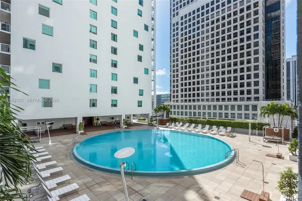$3,900 | 55 Southeast 6th Street, Unit 1207, Miami, FL 33131
