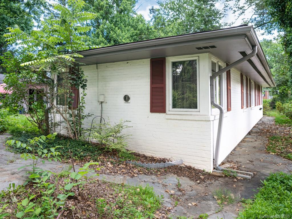 47 Windsor Road Asheville, NC 28804 - Photo 9 of 14 Gallery Image 9