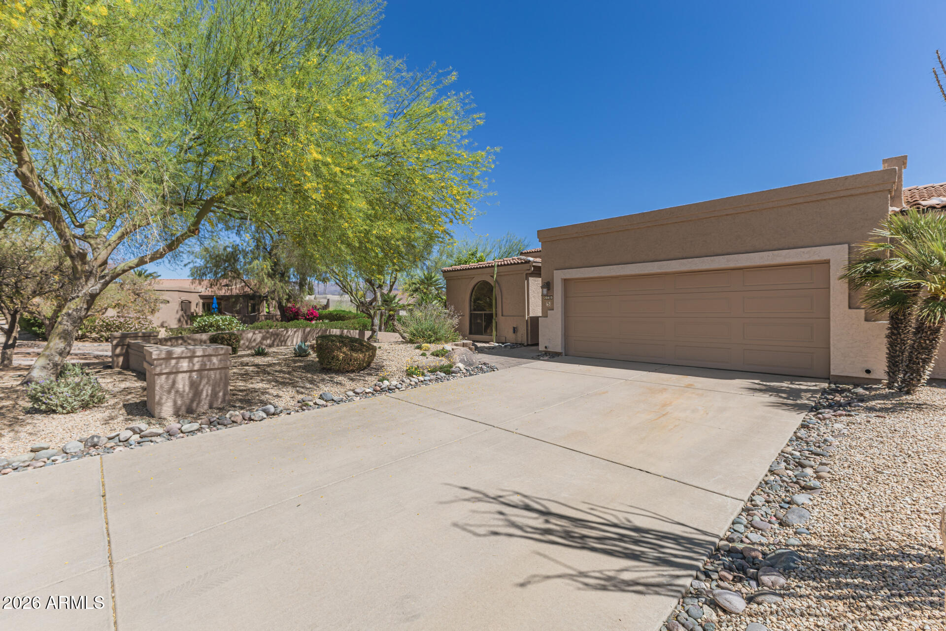 25615 North Bolero Bend, Unit 5 Rio Verde, AZ 85263 - Photo 5 of 57 a view of garage and yard