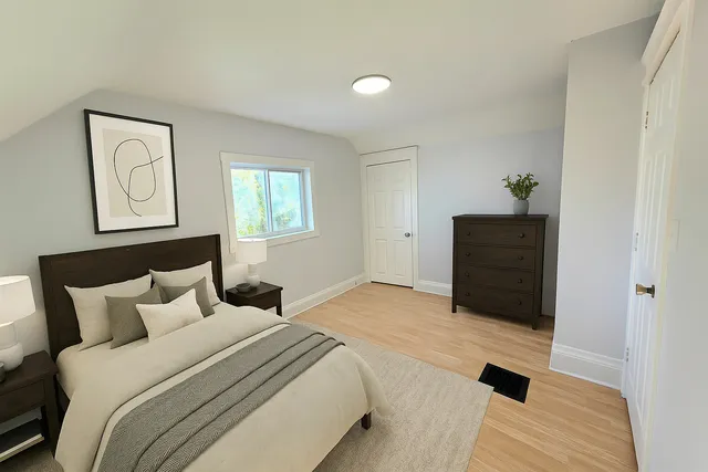 $2,600 | 324 Rosewood Avenue, Aurora, IL 60505