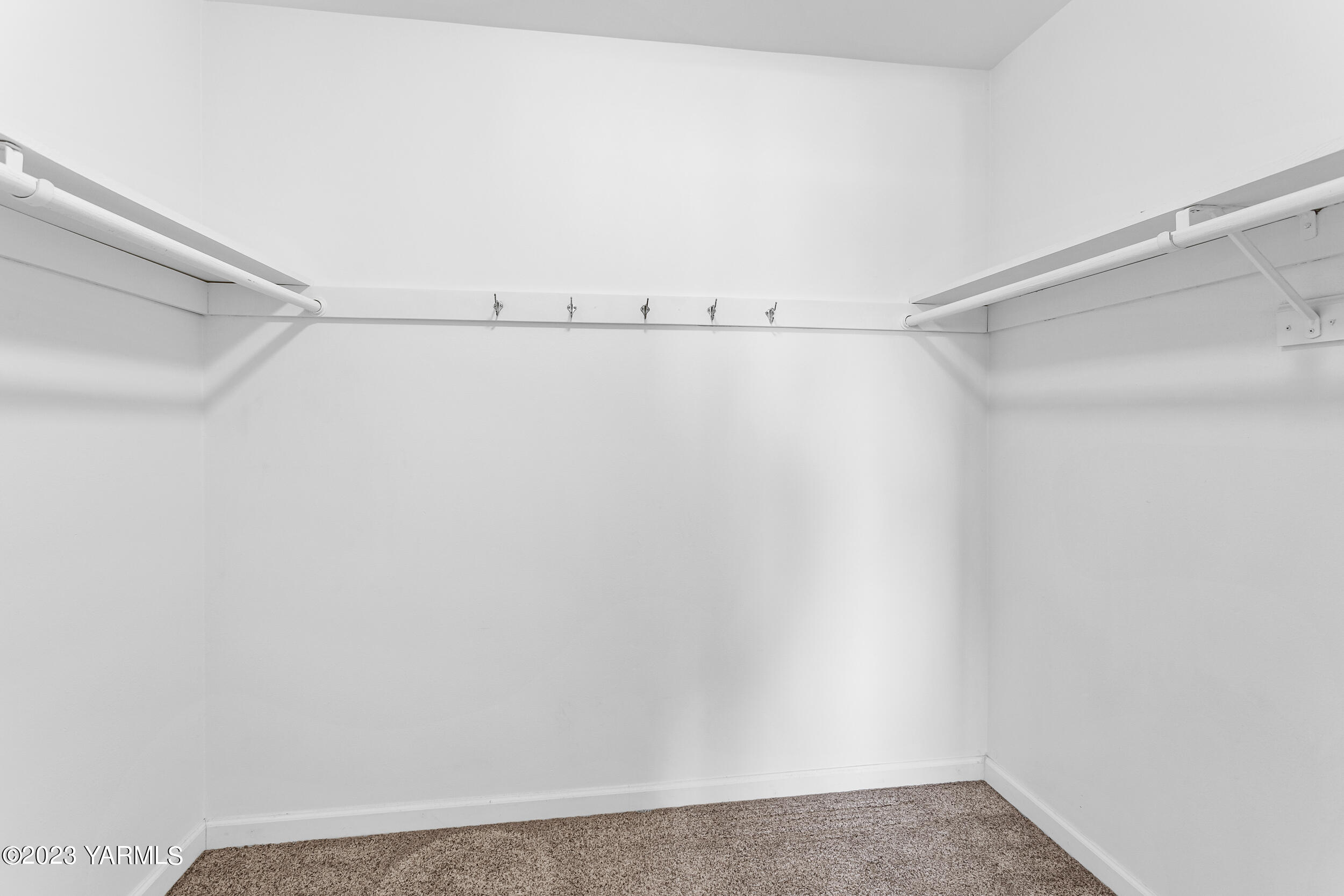 1 Crest Circle Yakima, WA 98908 - Photo 21 of 30 a view of small space