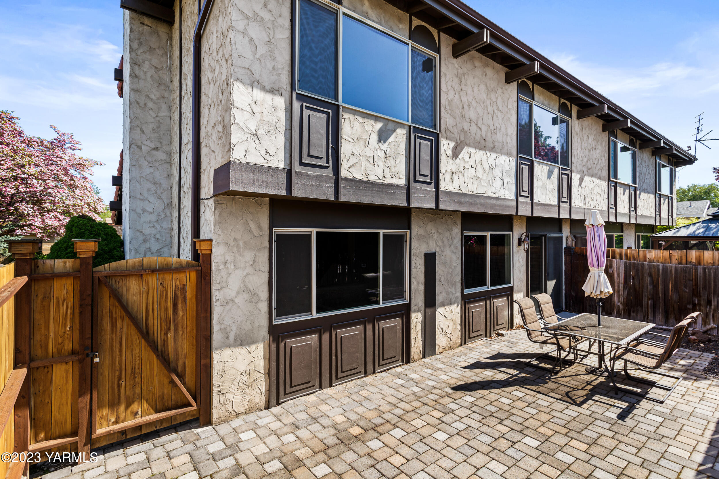 1 Crest Circle Yakima, WA 98908 - Photo 27 of 30 a view of a building with many windows