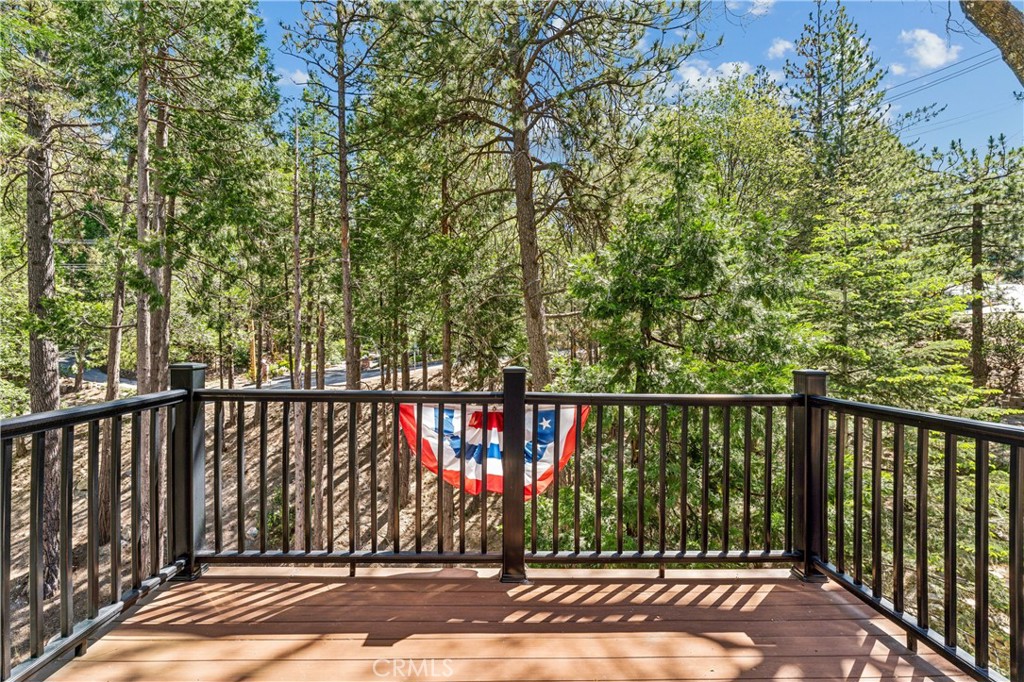 628 Grass Valley Road Lake Arrowhead, CA 92352 - Photo 26 of 64