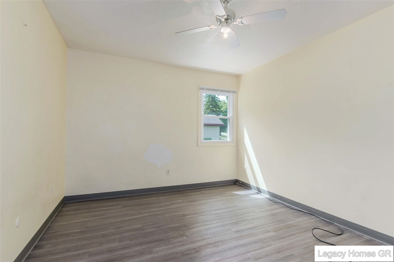 5890 Ridgebrook Drive, Unit 5892 Grand Rapids, MI 49508 - Photo 11 of 38