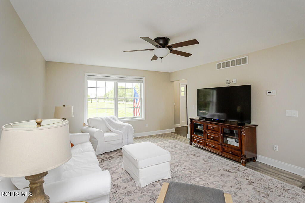 12560 Neapolis Waterville Road Whitehouse, OH 43571 - Photo 9 of 47 009