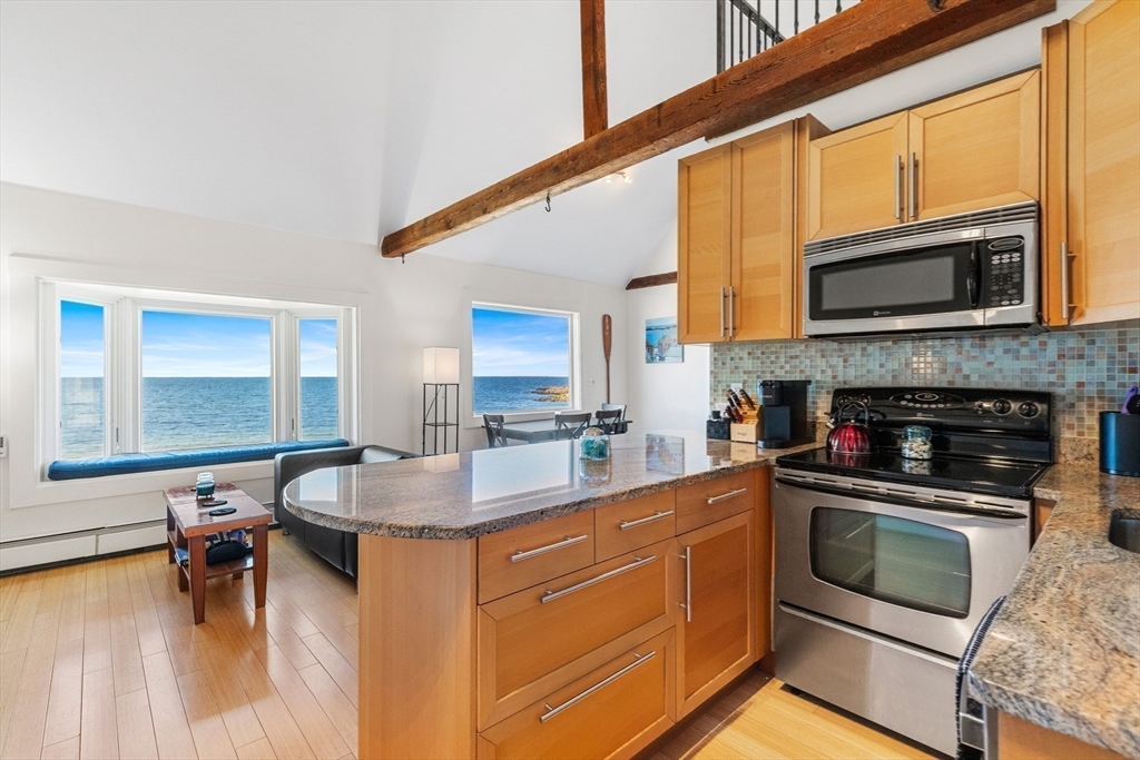 63 R Main Street, Unit 2 Rockport, MA 01966 - Photo 18 of 40 Gallery Image 18