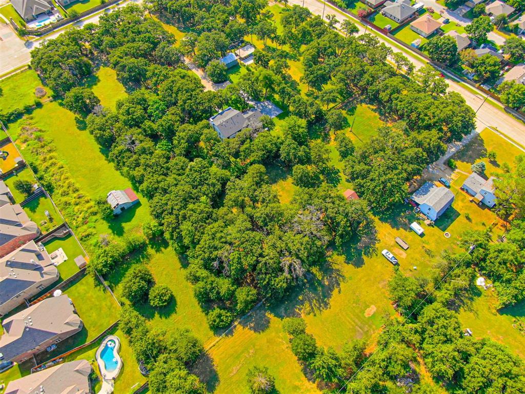 2801 Russell Road Arlington, TX 76001 - Photo 22 of 26 a view of a tree