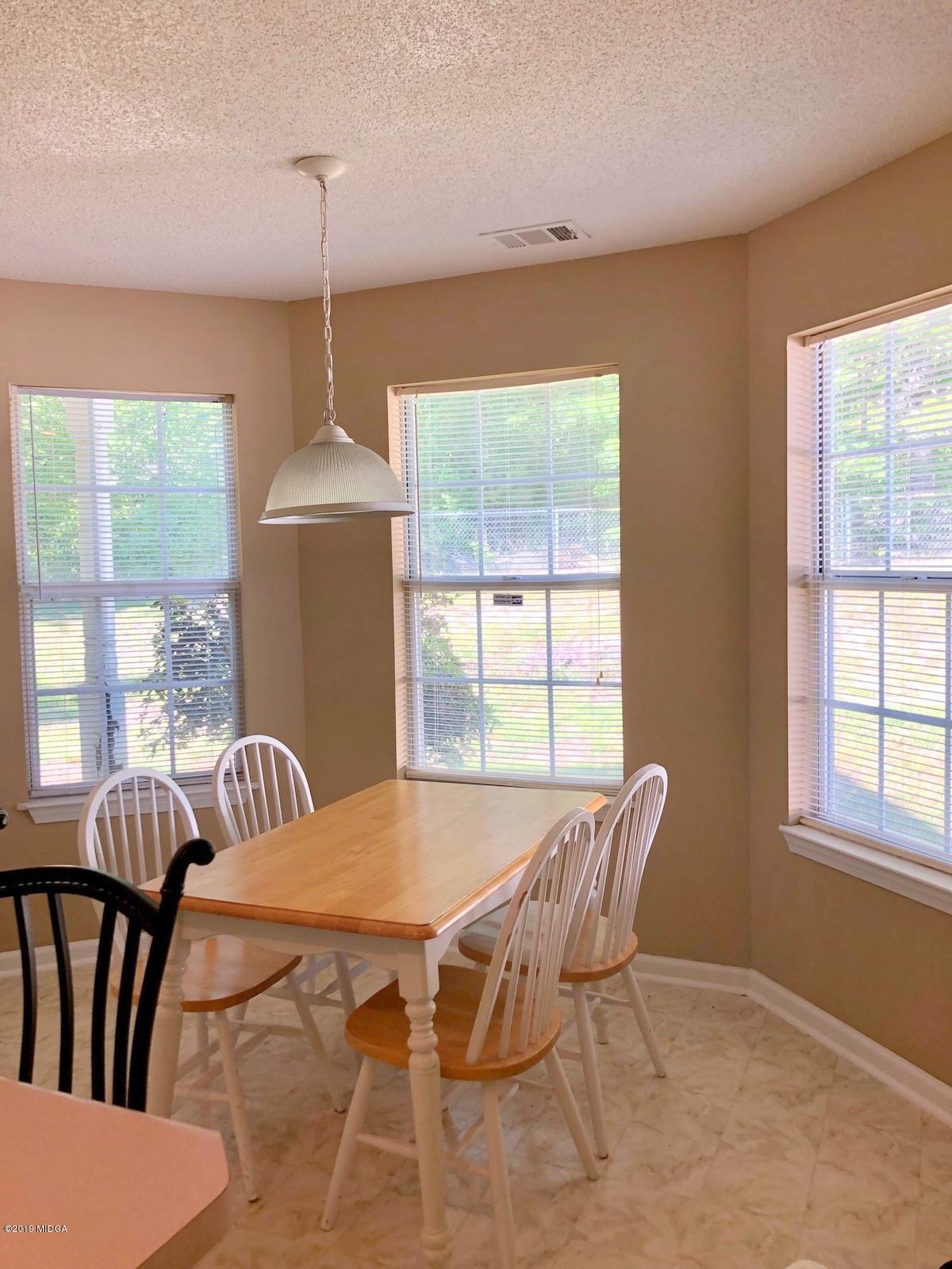 465 Simsbury Ridge Macon, GA 31220 - Photo 10 of 17 4