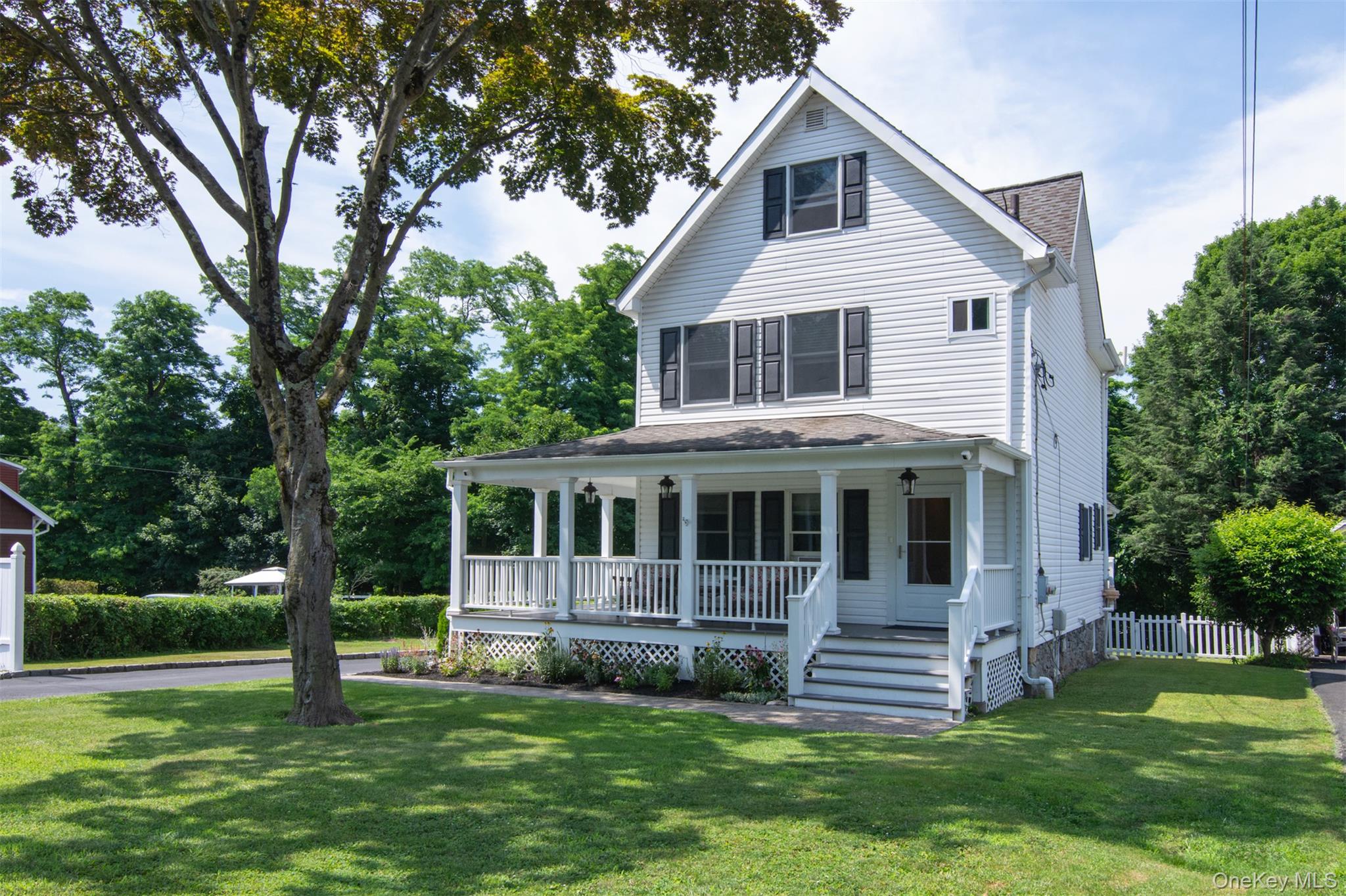 74 Oregon Road Cortlandt Manor, NY 10567 - Photo 1 of 36