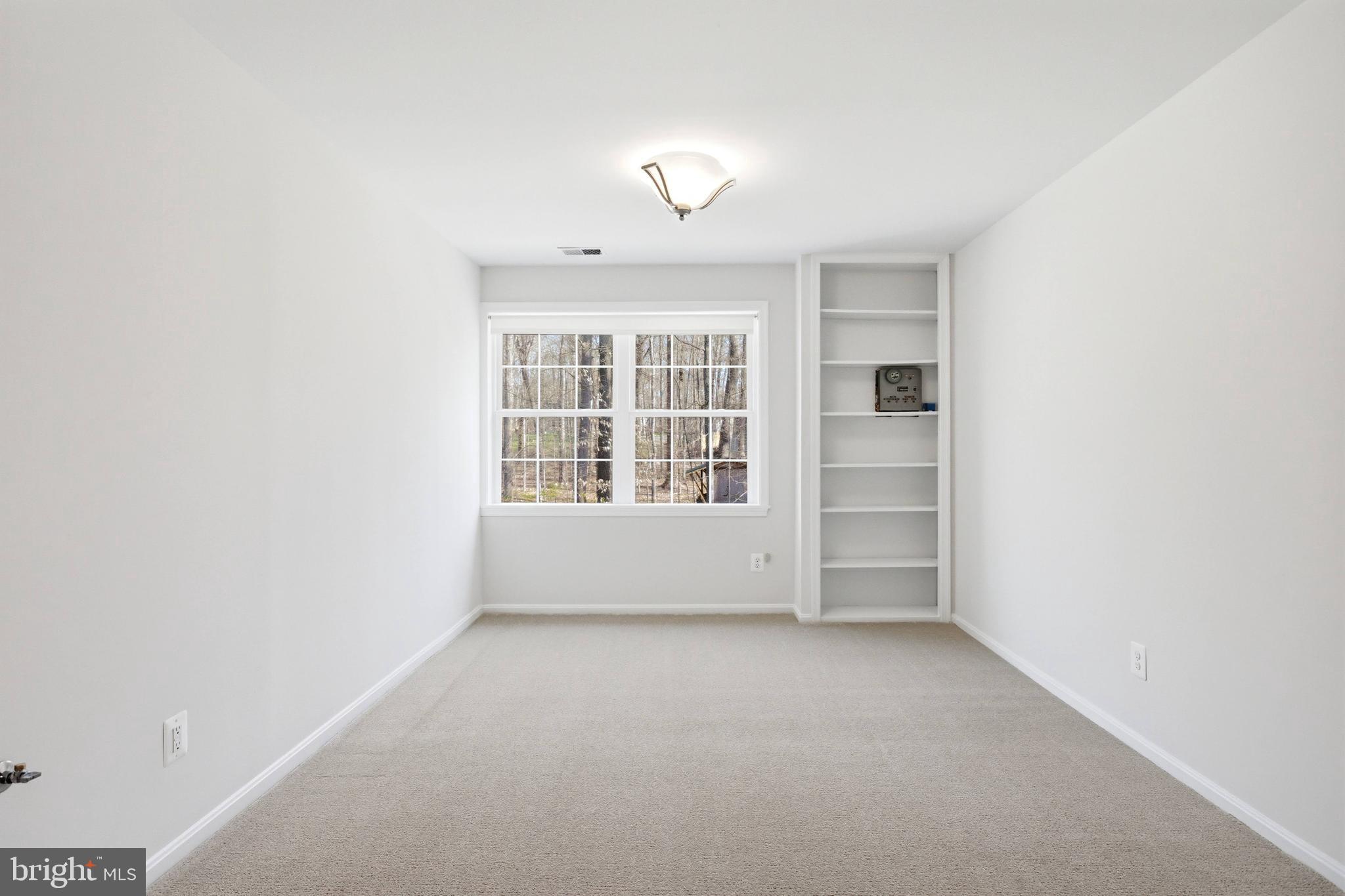 8072 Counselor Road Manassas, VA 20112 - Photo 27 of 49