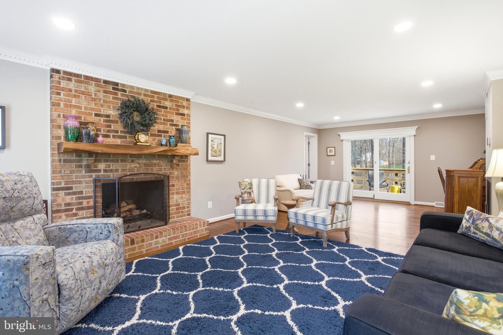 8072 Counselor Road Manassas, VA 20112 - Photo 5 of 49