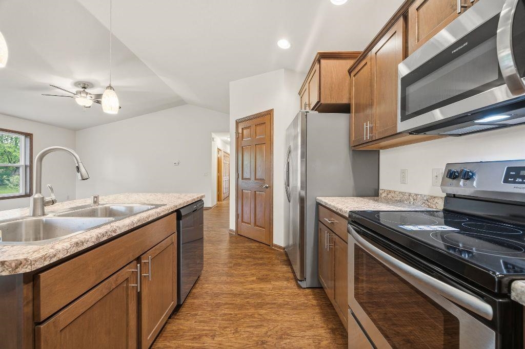390 Meadow Lane Columbus, WI 53925 - Photo 14 of 63