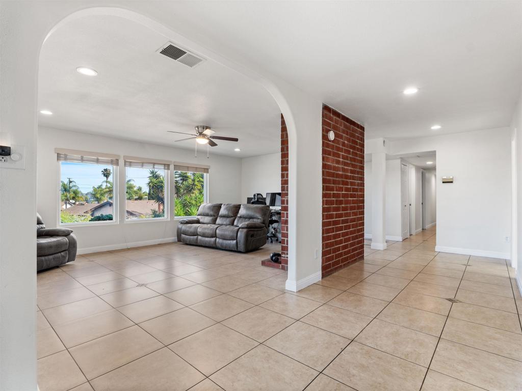 2443 Helix Street Spring Valley, CA 91977 - Photo 15 of 40