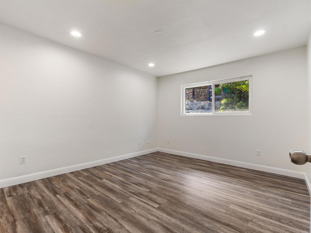 2443 Helix Street Spring Valley, CA 91977 - Photo 22 of 40