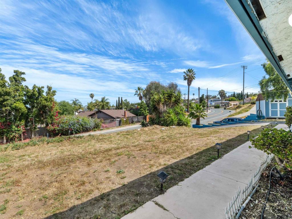 2443 Helix Street Spring Valley, CA 91977 - Photo 29 of 40