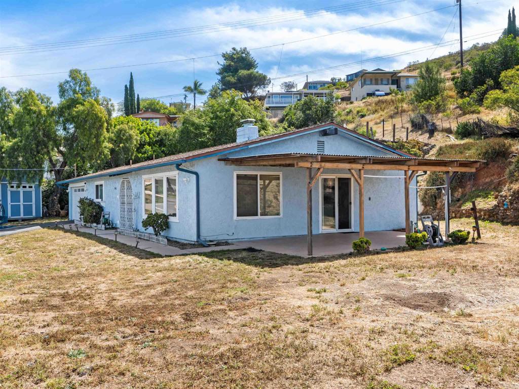2443 Helix Street Spring Valley, CA 91977 - Photo 30 of 40