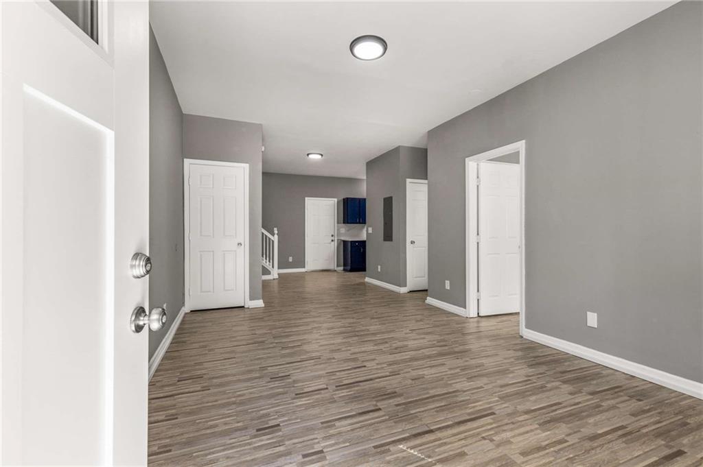 2351 Perry Boulevard Northwest Atlanta, GA 30318 - Photo 4 of 32
